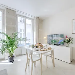 Apartamento Jardin Saint Honoré, París