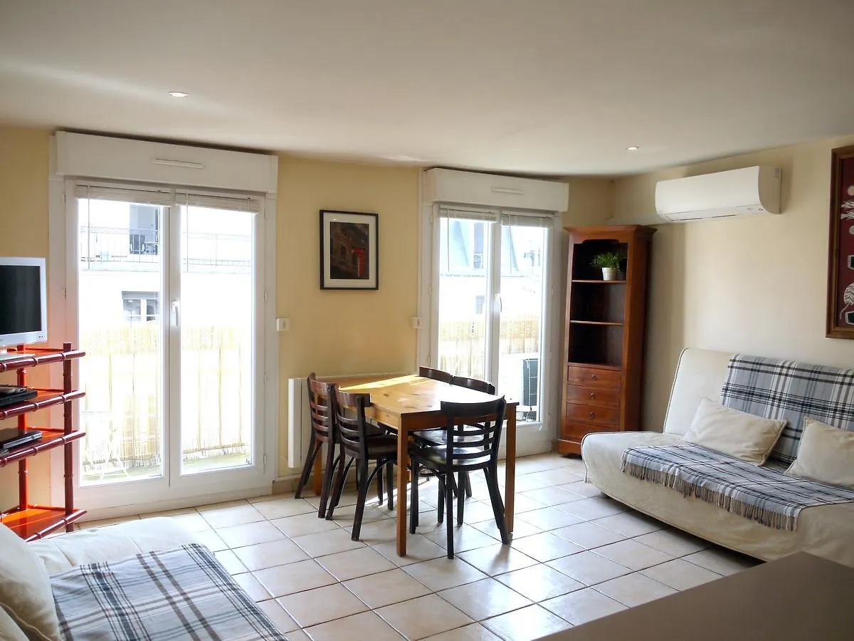 شقة Appartement Lumineux Avec Balcon Au Coeur De باريس