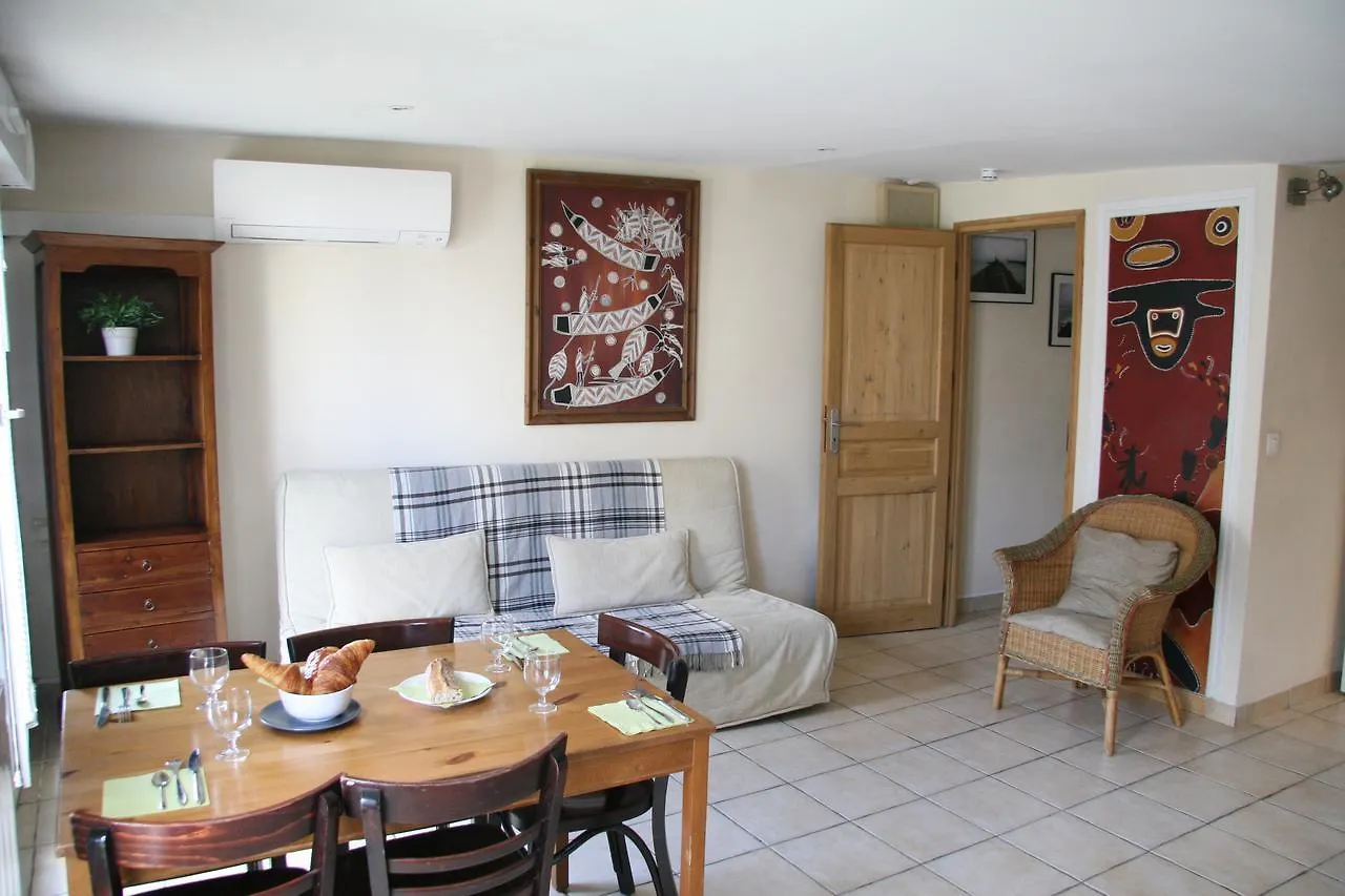Appartement Lumineux Avec Balcon Au Coeur De باريس 0*,  فرنسا