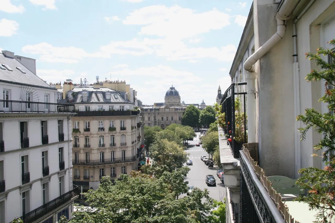 Appartement Lumineux Avec Balcon Au Coeur De باريس شقة